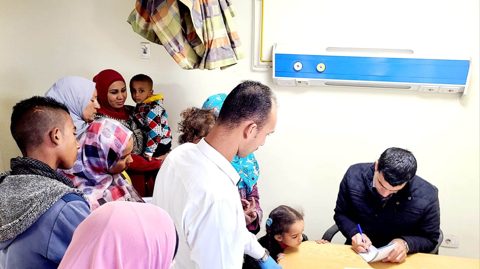  قافلة الأزهر في سوهاج تضمد جراح المرضى