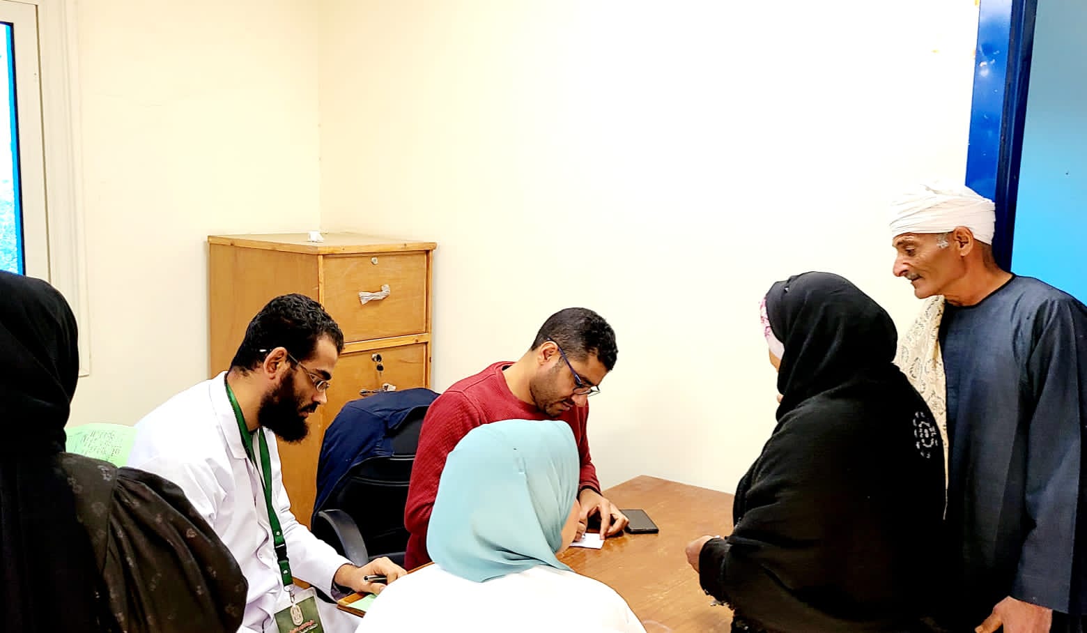  قافلة الأزهر في سوهاج تضمد جراح المرضى