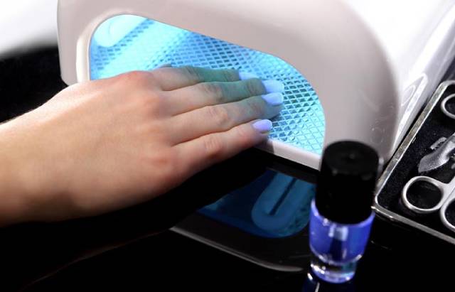 طلاء الأظافر