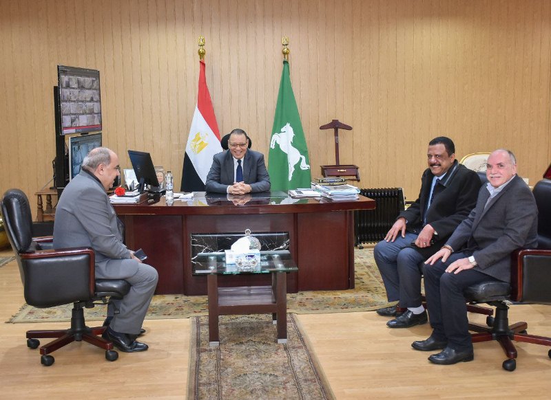 محافظ الشرقية يستقبل رئيس مركز ومدينة الزقازيق الجديد