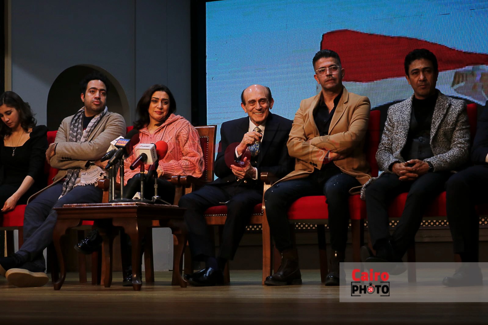 محمد صبحي من الؤتمر الصحفي الخاص بمسرحية عيلة اتعملها بلوك (1)