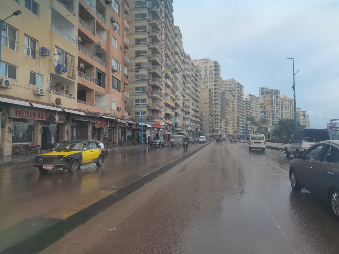 هطول أمطار ثلجية فى العامرية بالإسكندرية 