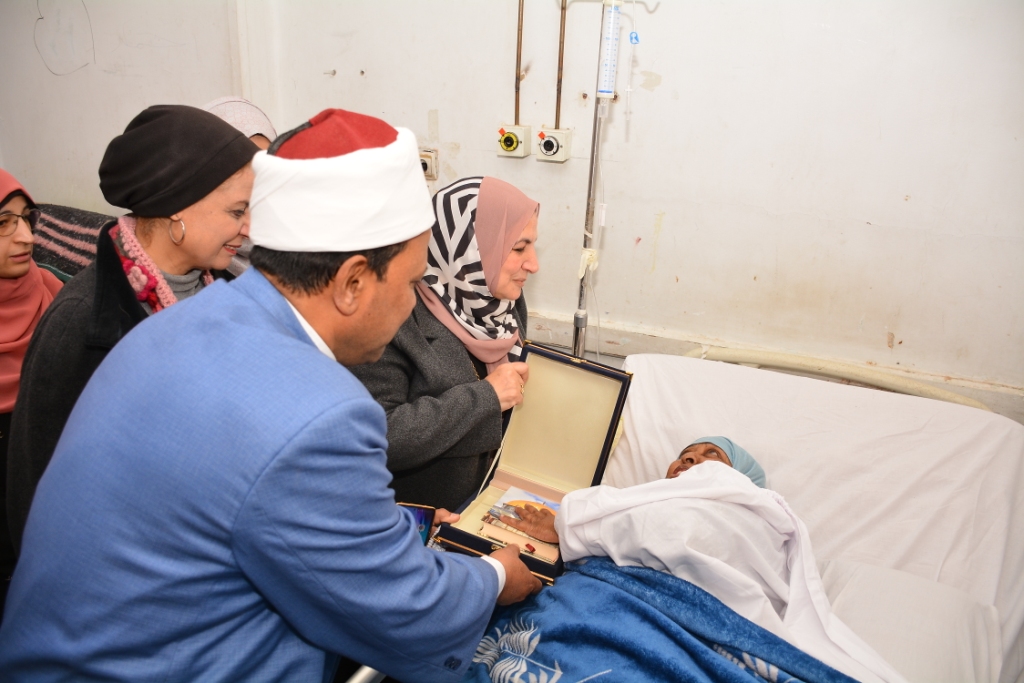 وفد الأزهر خلال لقاء زيارة الشاب السوداني