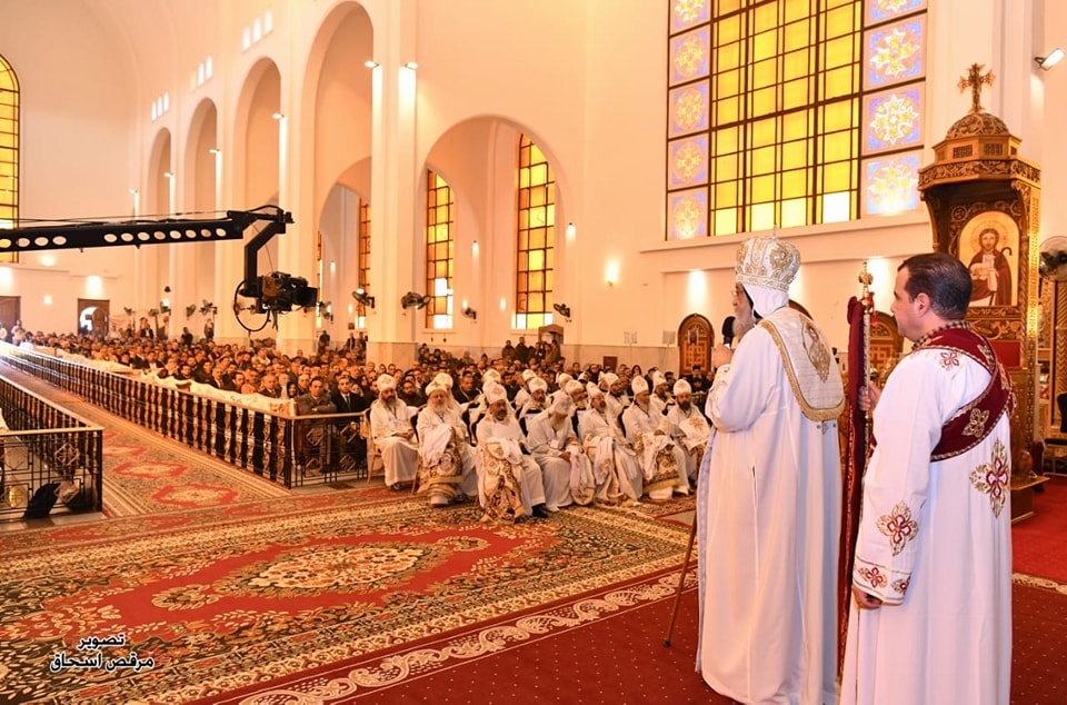  رسامة كهنة جدد