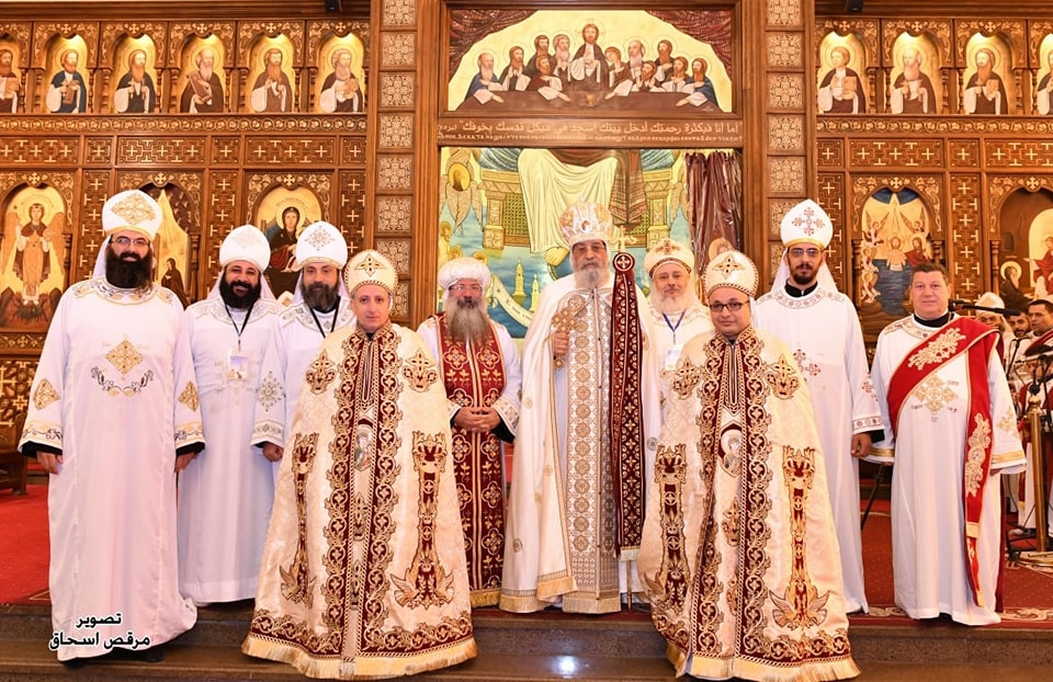  رسامة كهنة جدد