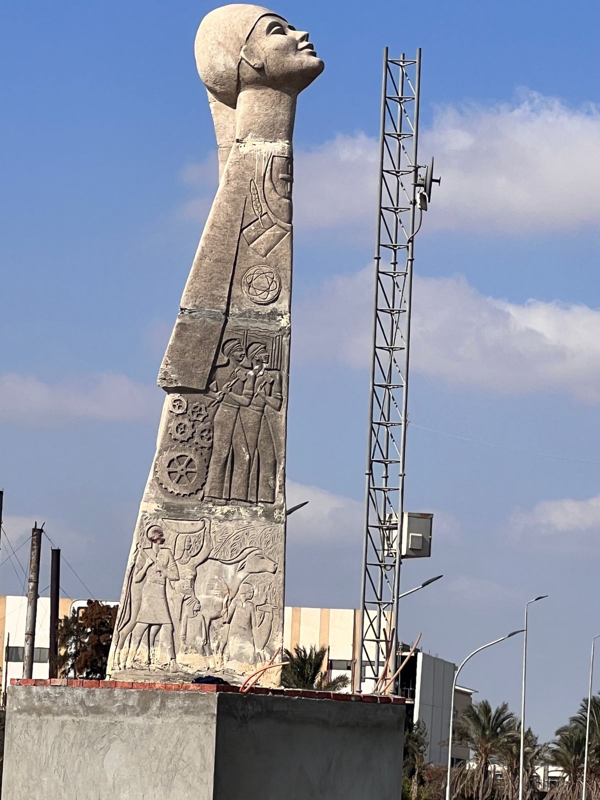 تمثال العاشر من رمضان