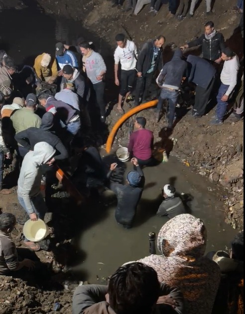 محاولات انتشال الطفل عماد5