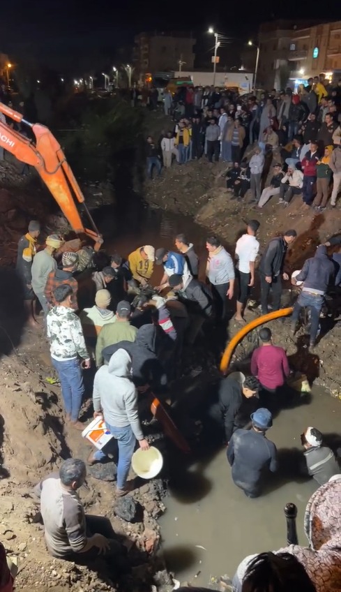 محاولات انتشال الطفل عماد7