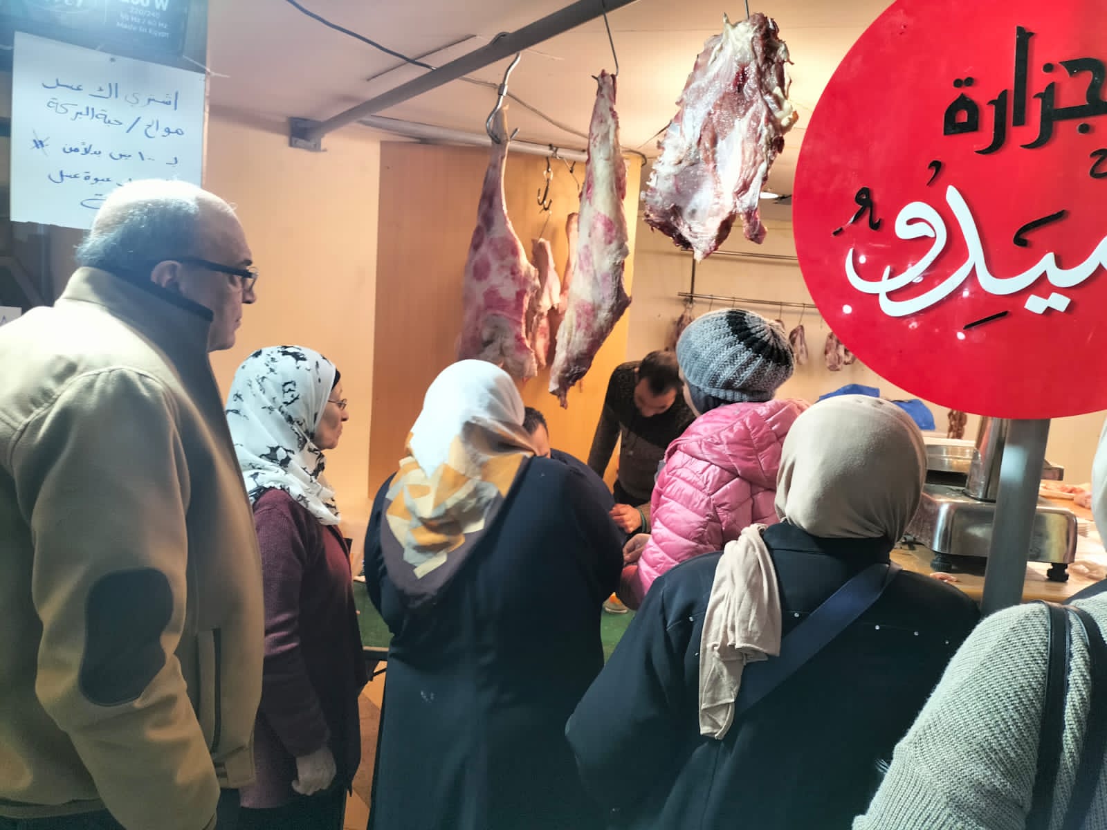 إقبال على معارض أهلا رمضان بالإسكندرية 