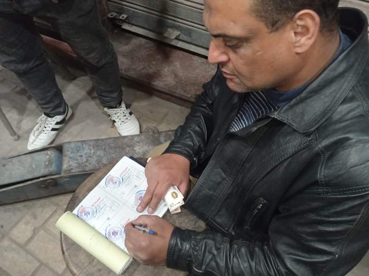 تحرير محاضر وغلق منشآت في الإسكندرية 