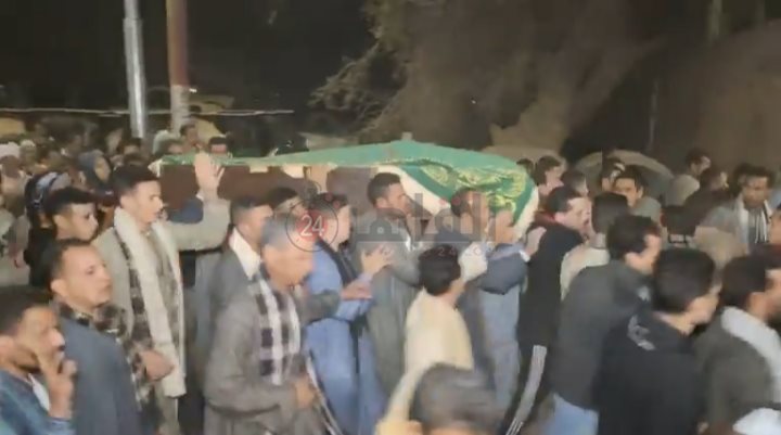 تشييع جنازة معلم توفي داخل مدرسة بسوهاج 