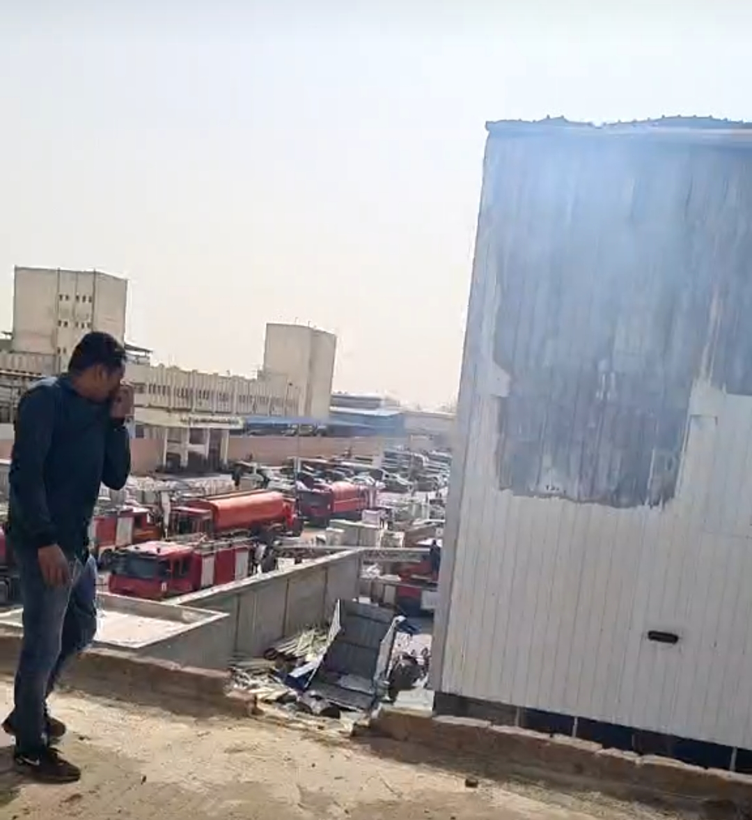 حريق مصنع العاشر 4
