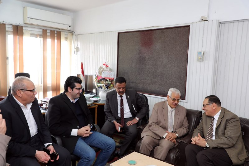 محافظ الشرقية ومدير المكتب الفني للنيابة الإدارية الجديد