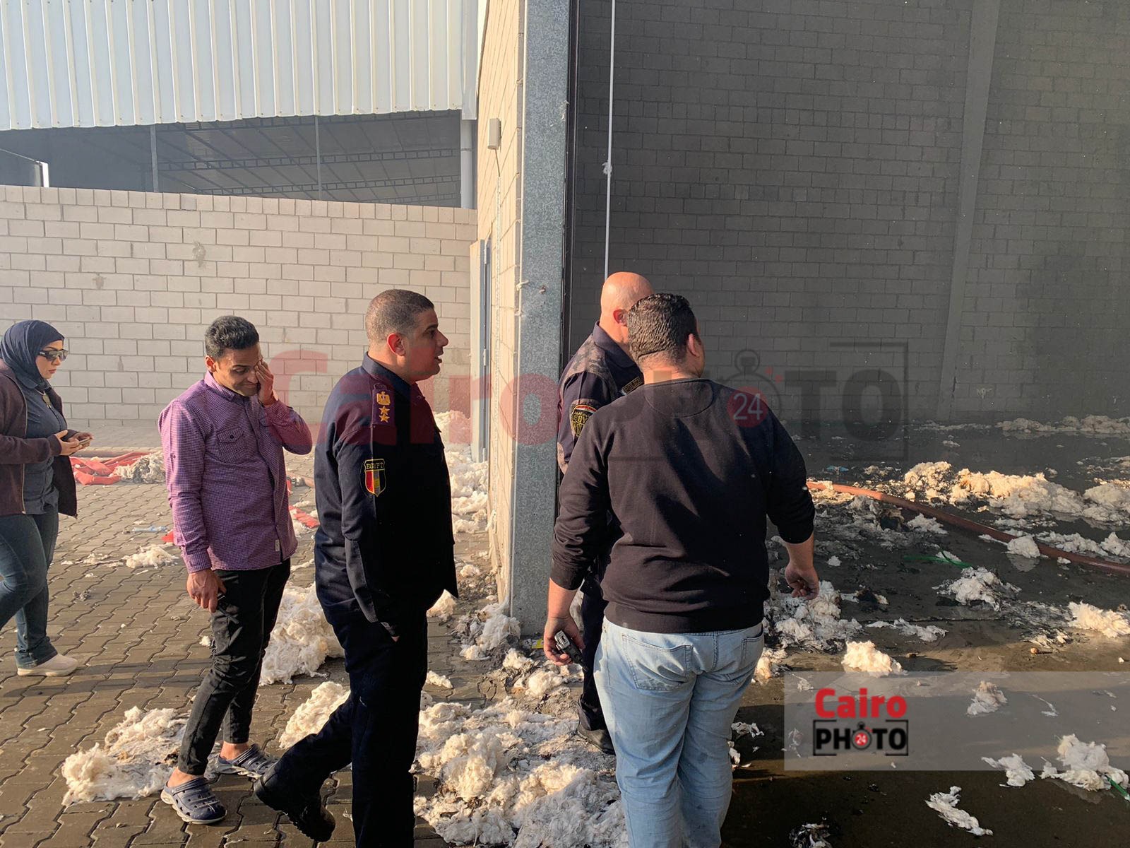 السيطرة علي حريق هائل بمخزن يحوي أطنان من القطن ببورسعيد1