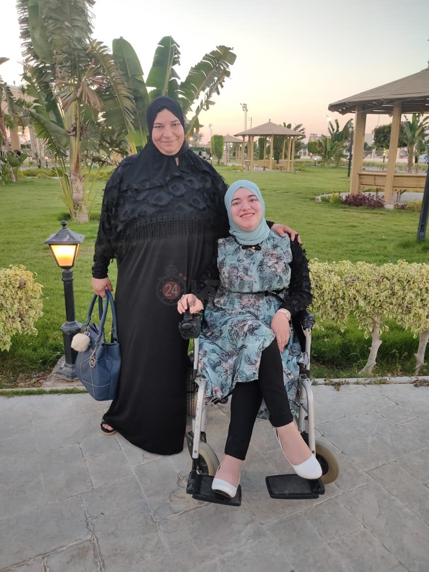 الأم المثالية وابنتها يارا