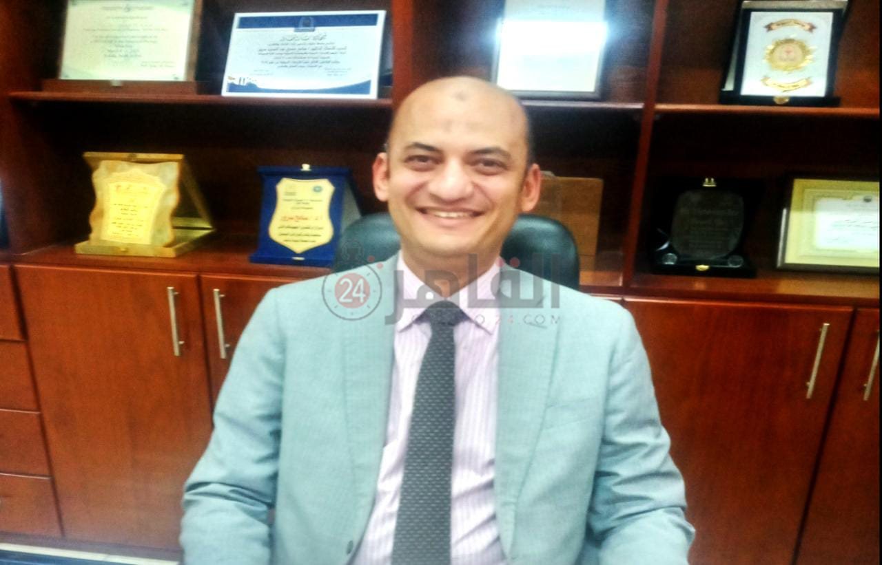 الدكتور سامح سرور عميد كلية الصيدلة بـ جامعة حلوان