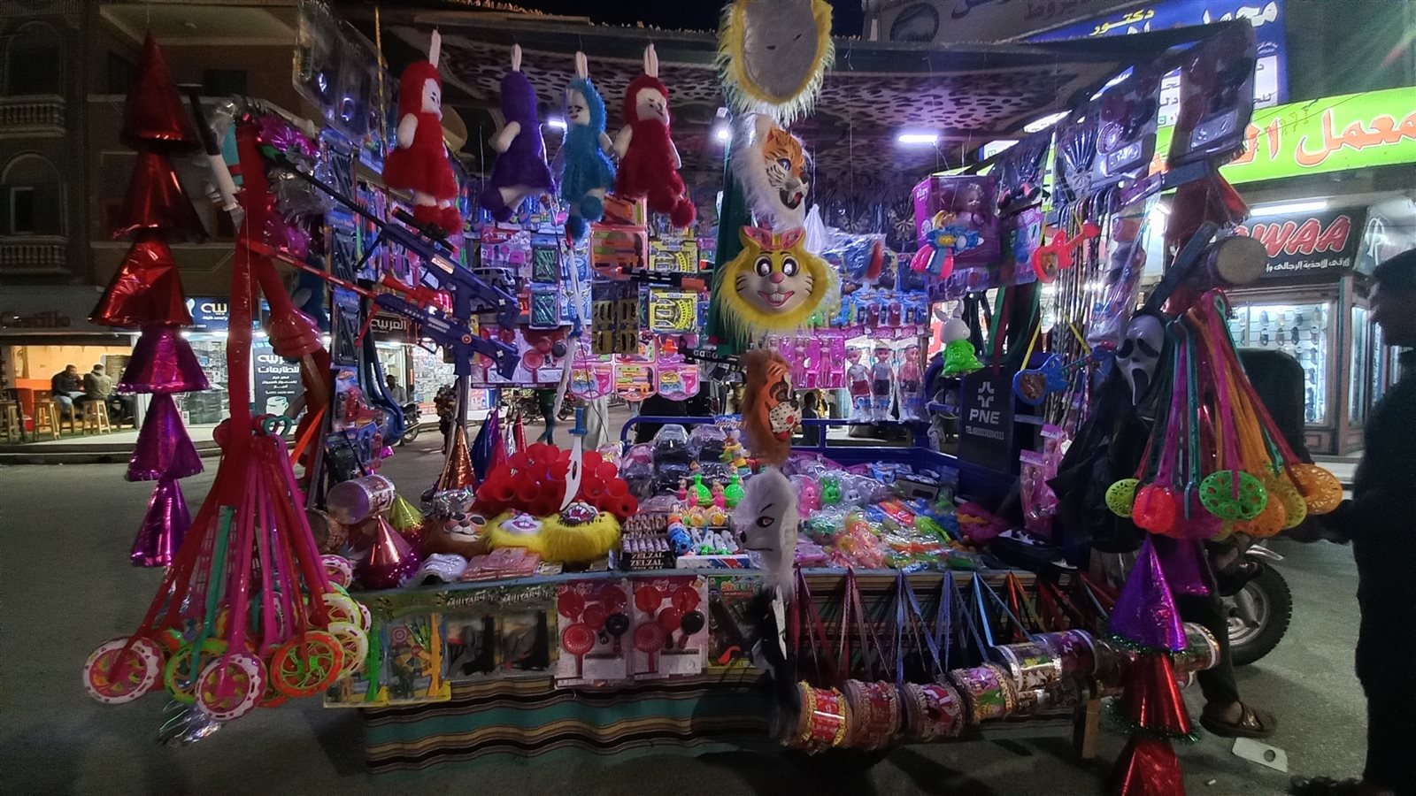 زياد بائع طرابيش بأسيوط- تصوير إيمان سمير