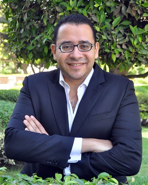 د.عمرو حسن