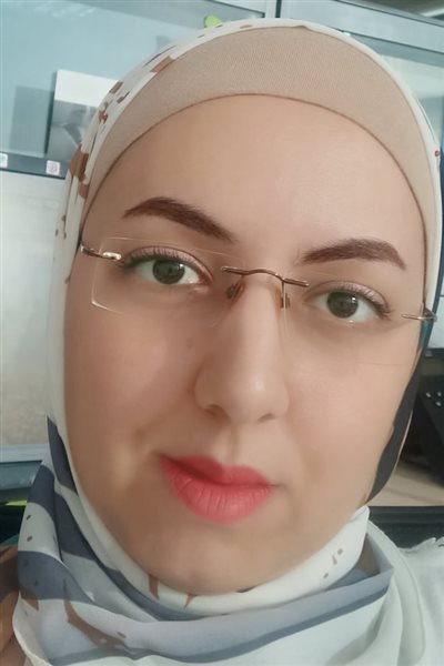 إيناس نور الدين