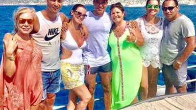 حقيقة ارتباط “أبو هشيمة” بـ”كاتيا” شقيقة اللاعب كرستيانو رونالدو (صور)