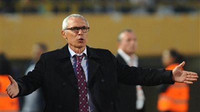 “كوبر” يرد على منتقديه بعد الخسارة من أوغندا ويشرح طريقة اللعب