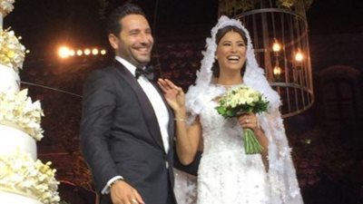 على خطى السبسى.. شاهد ماذا قالت التونسية المسلمة ريم السعيدى عن زواجها بوسام بريدى المسيحى (صور وفيديو)