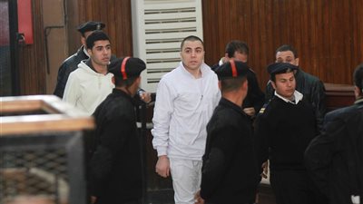 المؤبد لمتهمين والمشدد 7 سنوات لسيد مشاغب و4 آخرين بـ”أحداث الدفاع الجوى”