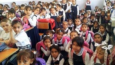 إصابة 5 تلميذات سقطت عليهن مروحة سقف فصل فى مدرسة بالغربية (صورة)