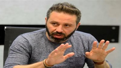 فى ذكرى أكتوبر.. حازم إمام ينشر صورة والده بزى القوات المسلحة