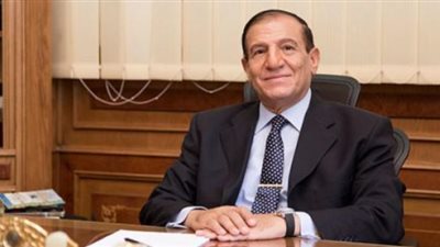 خاص.. “عنان” يستعد لانتخابات الرئاسة بـ3 مقرات فى المقطم