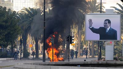 “بن علي هرب”.. 7 سنوات على الجملة التى أشعلت الربيع العربى: “لقد هرمنا” (فيديو)