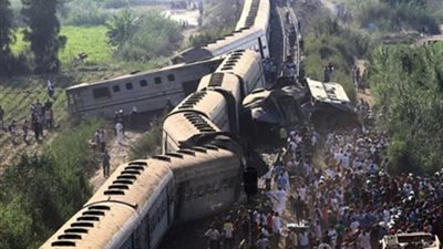 والد طفلتي حادث قطاري الإسكندرية يكشف تفاصيل حالتهما الصحية