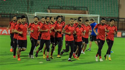 إبراهيم فايق: الأهلى مُهدد بلعب نهائى إفريقيا خارج مصر (فيديو)