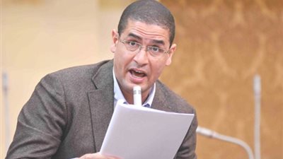 أبو حامد عن وفاة الأنبا بيشوي: “الكنيسة فقدت شيخ جليل وعالم ضليع”