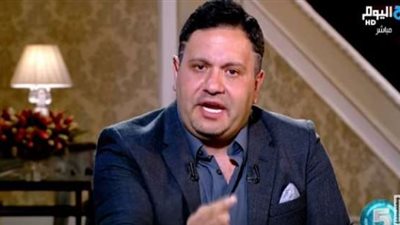 إدوارد عن مطالب غلق المقاهى ليلا: “الخلايجة بيجوا مصر عشان يسهروا فى الكافيهات”