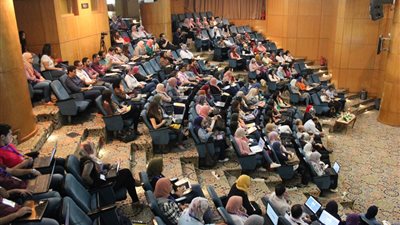 “الصيادلة” تطلق فعاليات كورس الأمراض المعدية بالتعاون مع مستشفي 57357 (صور)