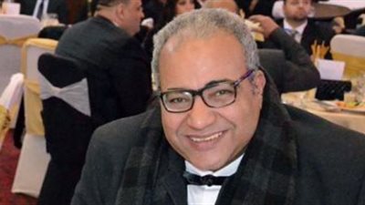 بيومي فؤاد يتعاقد على “حشمت الأبيض”