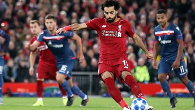 مهاجم مانشستر يونايتد السابق: صلاح قد يجعلك مثل الأغبياء