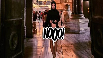 فشلت فى مصر ونجحت فى تركيا.. عارضة أزياء تتعري داخل مسجد في إسطنبول (صور)