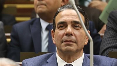 وكيل “صحة النواب”: تخفيض دراسة الطب لـ5 سنوات فرصة للتدريب العملى (فيديو)