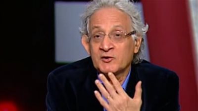 قصة طلب عبدالله السناوي من مسئول كبير الإفراج عن مهدى عاكف