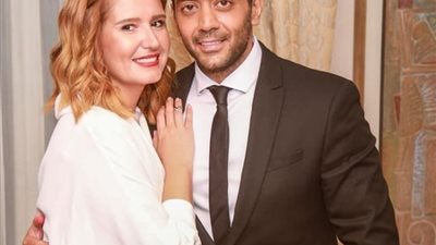 هنا شيحة تنشر صورة جديدة من عقد قرانها برفقة أبنائها