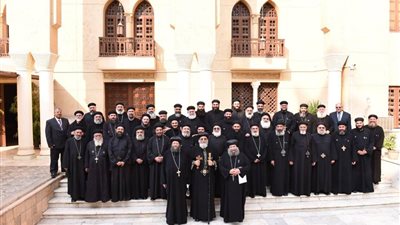 البابا يستقبل الأنبا لوكاس والأنبا يوأنس ومجمع كهنة منفلوط