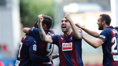 إيبار يضرب ريال مدريد بهدفين فى 5 دقائق