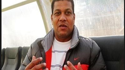 علاء عبد العال يهاجم لاعبي الأهلي