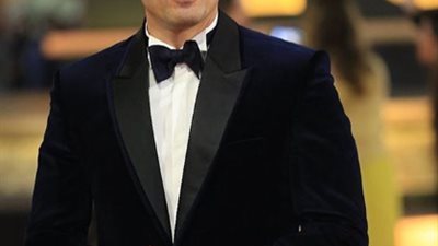 مذيعة دي أم سي تداعب ظافر العابدين (حبيب كل البنات )