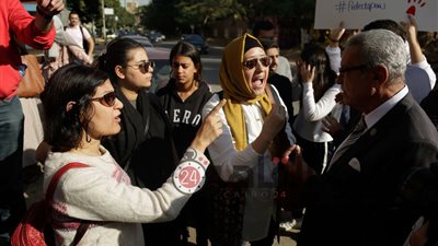 وقفة احتجاجية أمام وزارة الزراعة اعتراضا على تصدير القطط والكلاب