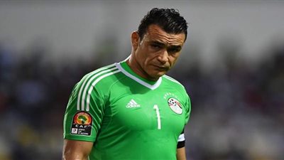 الإسماعيلي يفاوض حارس الأهلي بديلا عن الحضري