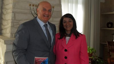 منى برنس لـ”القاهرة 24″: “قابلت السفير الإسرائيلي ومش هتكلم في حاجة”