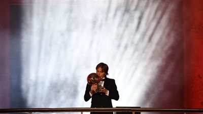 ماذا قال لوكا مودريتش بعد الفوز بالكرة الذهبية؟